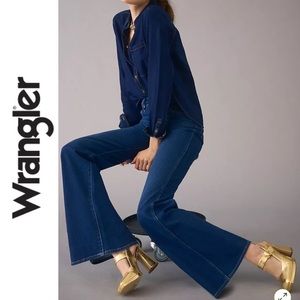 NWT Wrangler Wanderer High Rise Flare 25/34